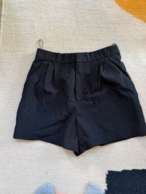 Zara Black High-Waist Pleated Women's Shorts